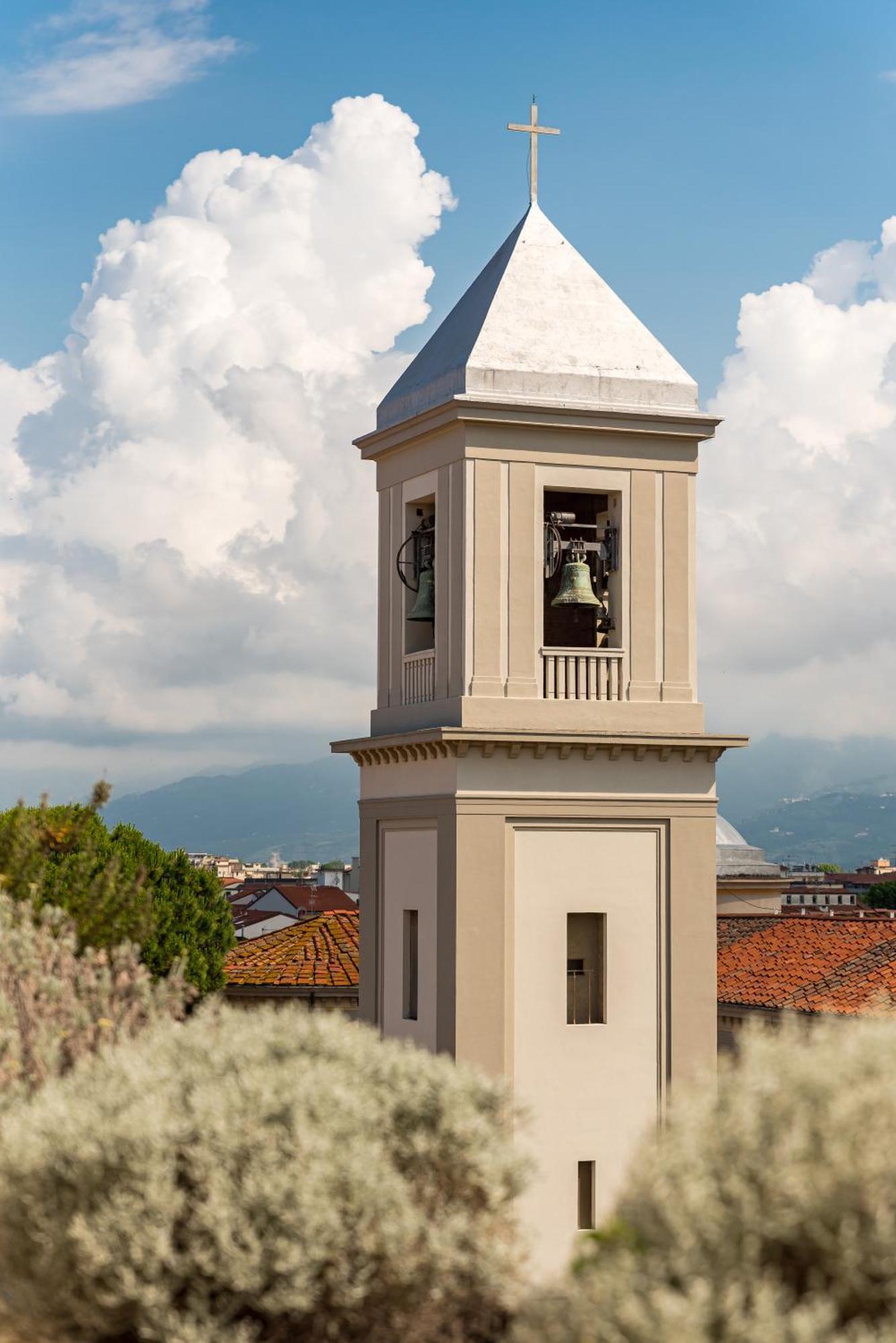 Levante Appartamento Di Pregio, Terrazza E Vista Panoramica Sul Mare E La Citta เวียเรจโจ ภายนอก รูปภาพ